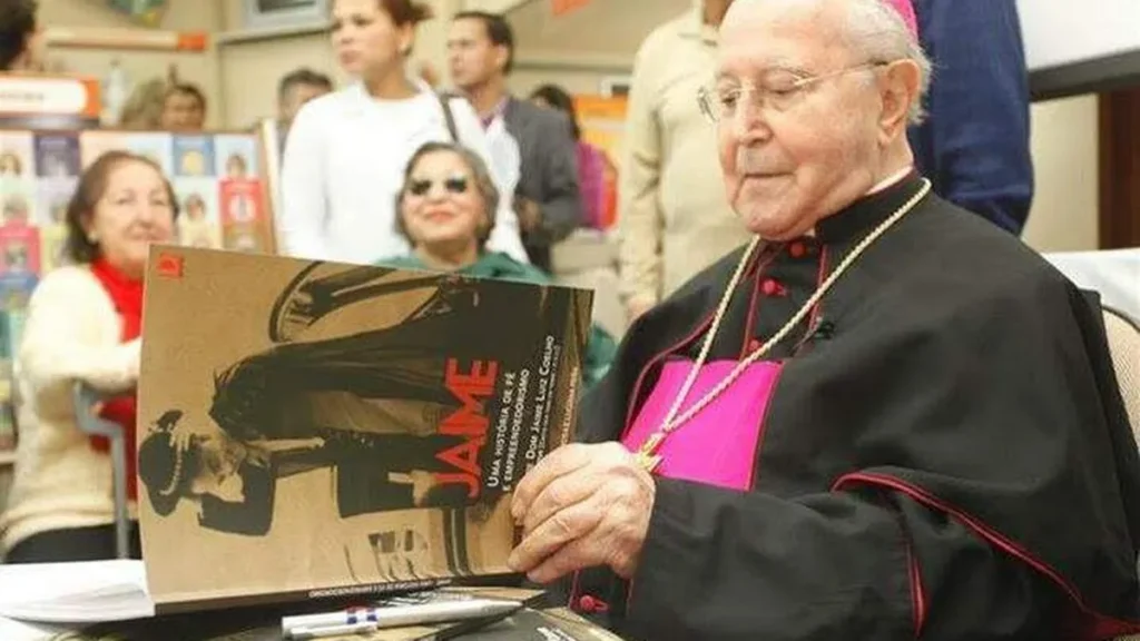 Imagem dom jaime do artigo Morre aos 97 anos Dom Jaime Luiz Coelho, arcebispo emérito de Maringá