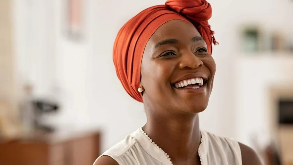 Imagem mulher sorrindo do artigo A força do sorriso