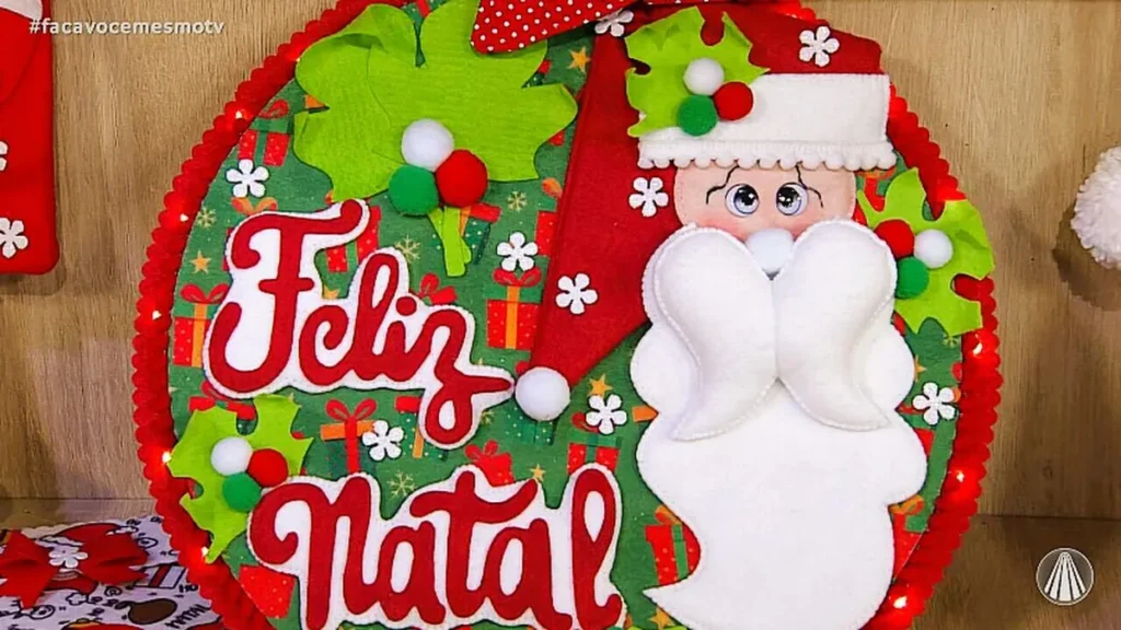 Imagem Guirlanda de Natal Faca Voce Mesmo do artigo Guirlanda de Natal em Feltro e Resina - Faça Você Mesmo