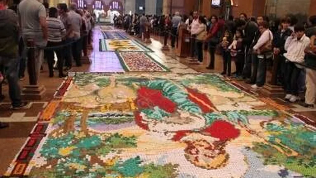 Imagem corpus christi a12 86 do artigo Santuário Nacional convida voluntários para confecção dos tapetes de Corpus Christi