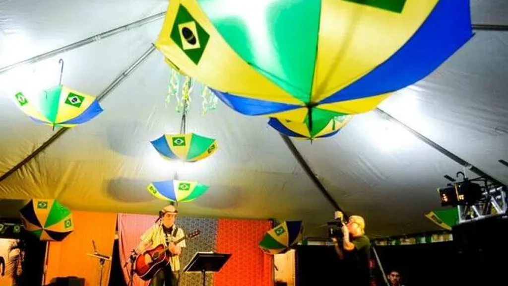 Imagem release thaigo leon do artigo Decoração de festa junina beneficente em Aparecida foi inspirada na Copa do Mundo