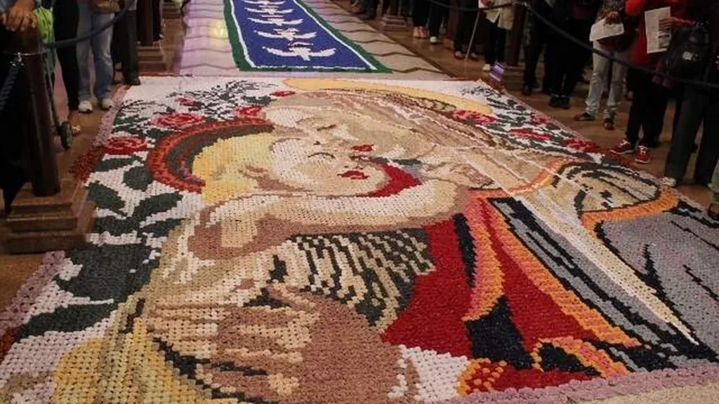 Imagem corpus christi do artigo Corpus Christi: Voluntários poderão participar da confecção dos tapetes no Santuário Nacional