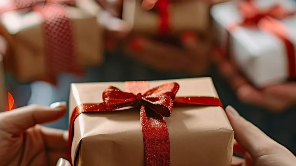 Imagem presente de amigo secreto do artigo 10 dicas de presentes divertidos para seu amigo secreto