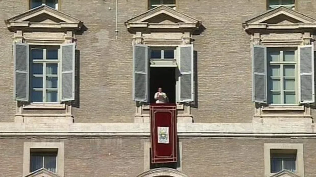 Imagem papa na janela2 1 do artigo Papa no Angelus da Imaculada: “ser dom para os outros”, a exemplo de Maria