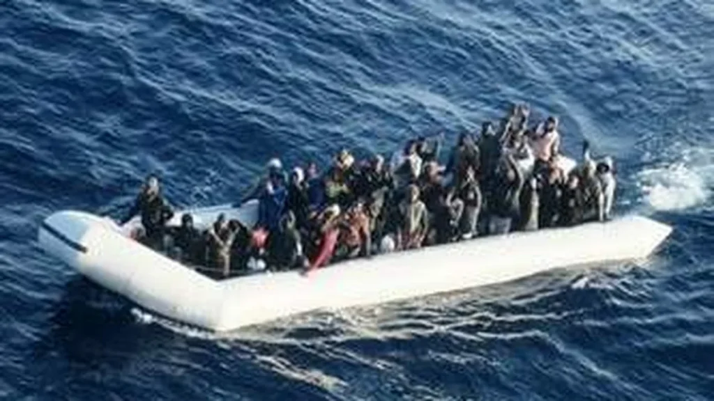 Imagem naufragio do artigo No Angelus, Papa lamenta tragédia com 700 imigrantes no Mediterrâneo