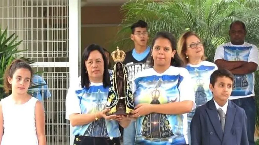 Imagem destaque 43 do artigo CAS São Geraldo recebe visita da Imagem de Nossa Senhora Aparecida.