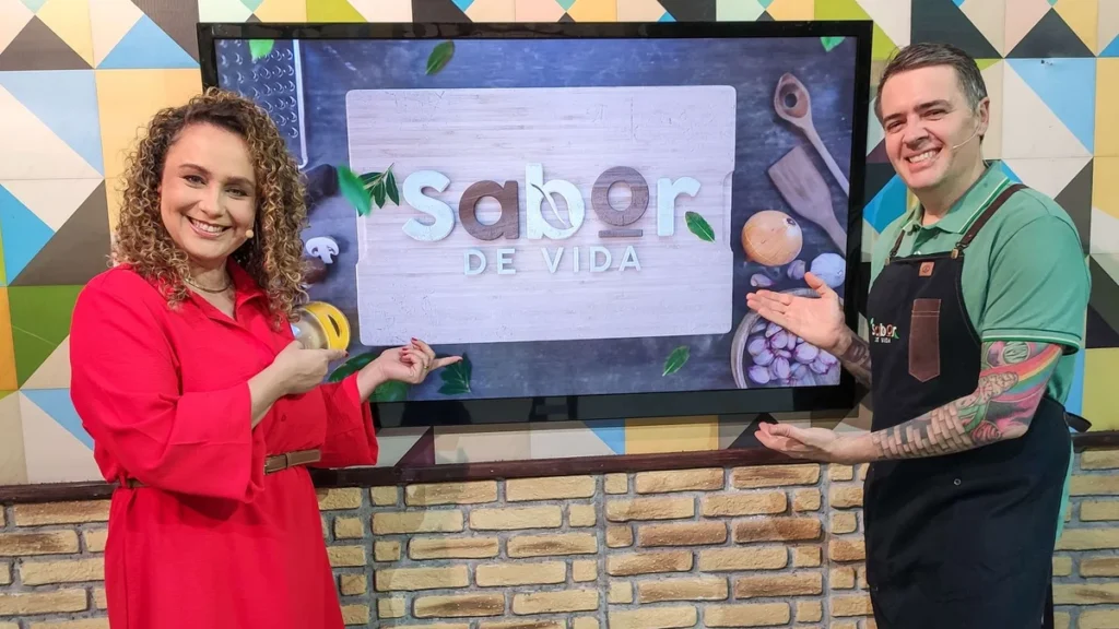 Imagem 1 Chef Leoe Bianca Laua compressed do artigo Farofa, berinjela e maçã são as estrelas do “Sabor de Vida” no domingo
