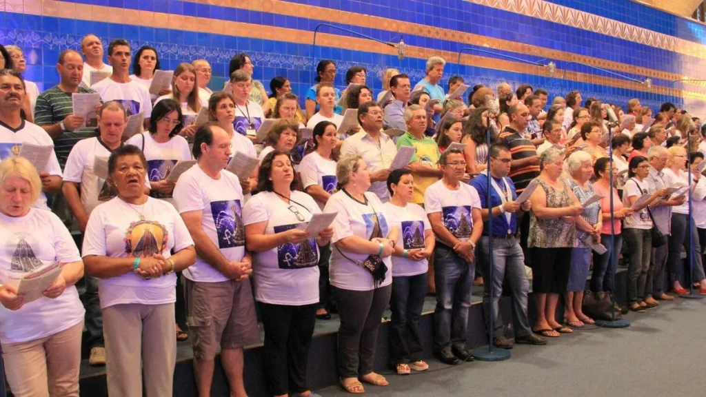 Imagem Coral dos Romeiros do artigo Saiba como você pode servir na Santa Missa do Santuário