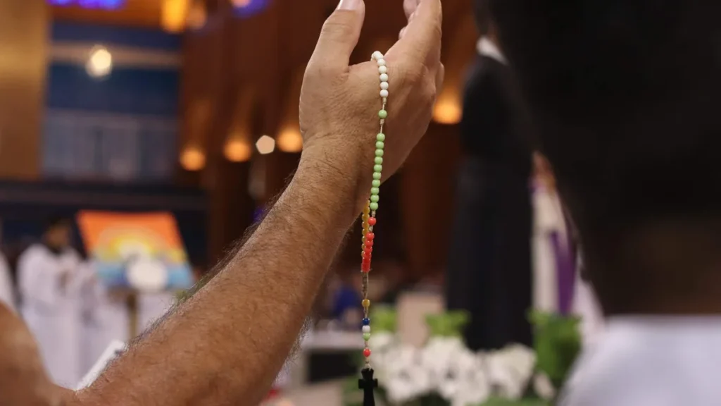 Imagem Missa de encerramento da 16 Romaria Nacional do Terco dos Homens do artigo Como a oração do Terço pode ajudar a minha família?
