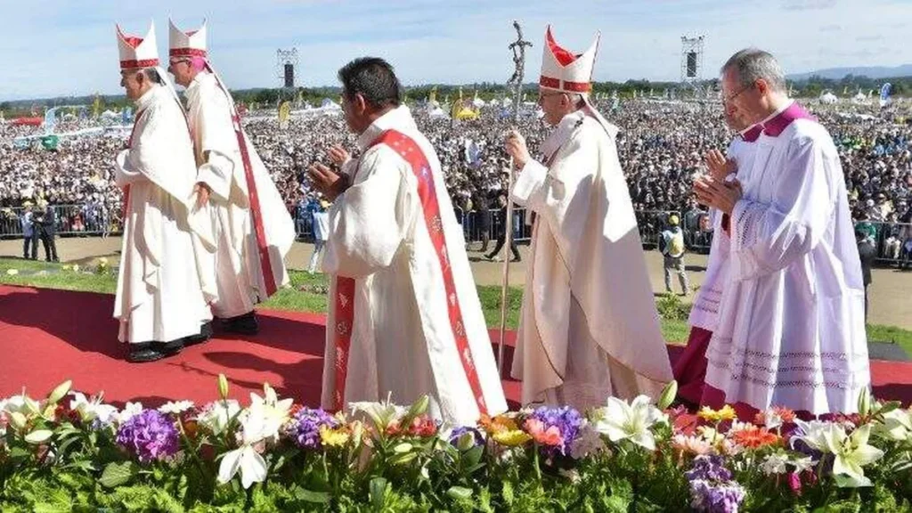 Papa no Aerodrómo de Maquehue, em Temuco.