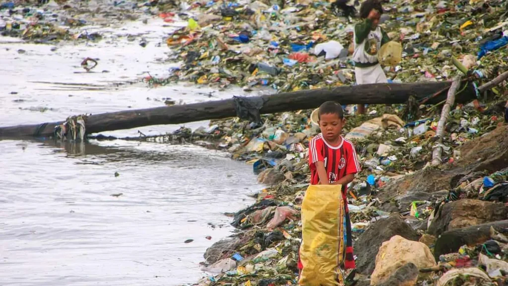 Imagem Dia Mundial da Agua poluicao do artigo "A defesa da água, é a defesa da vida", diz Papa Francisco