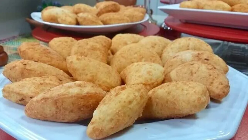 Imagem pasteis com massa de queijo do artigo Pastéis com massa de queijo por Roberto Augusto