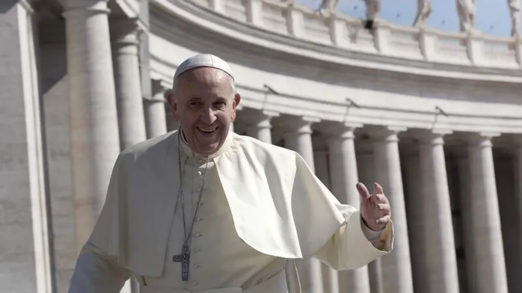 Imagem shutterstock papa do artigo 15 catequeses do Papa Francisco sobre a Santa Missa