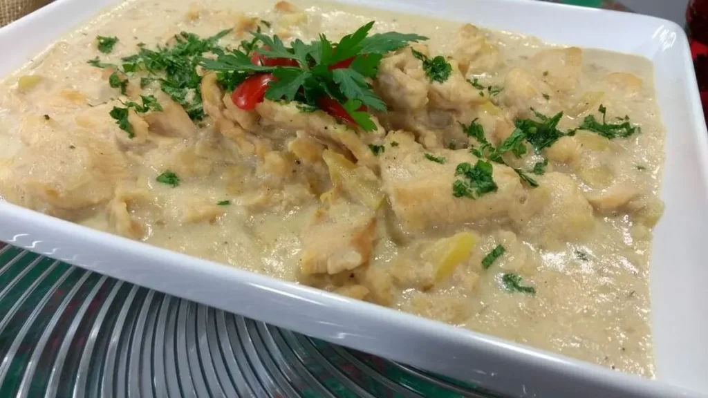 Imagem CORTADINHO DE FRANGO A MODA DE ZURIQUE COM BATATA ROSTI do artigo Aprenda a fazer cortadinho de frango e batata rosti com a Chef Jacqueline Flemming!