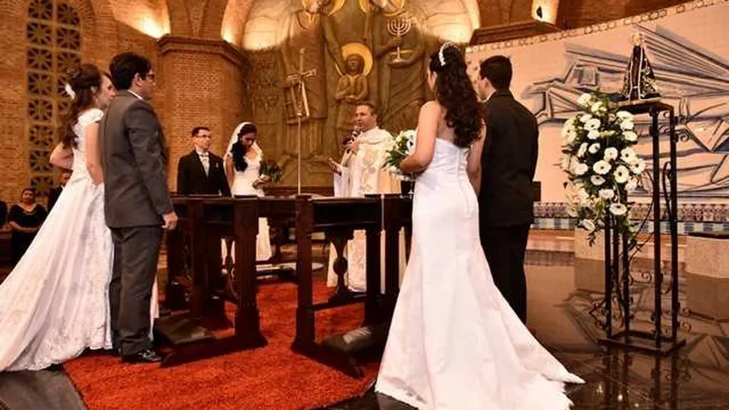 funcionários do Santuário recebem sacramentos