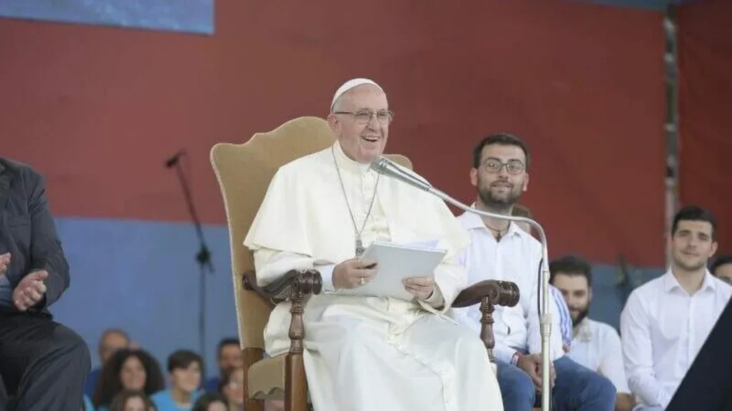 Papa Francisco em encontro com jovens italianos no Circo Máximo, em Roma