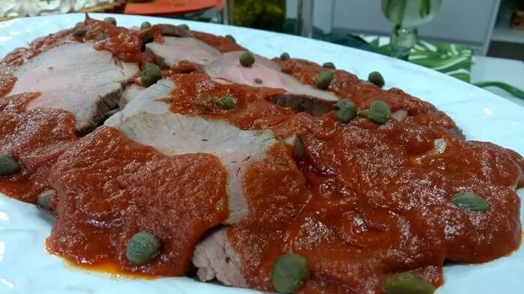 Imagem culinaria salgada do artigo Rosbife de forno e rosbife ao molho de passas e bacon!