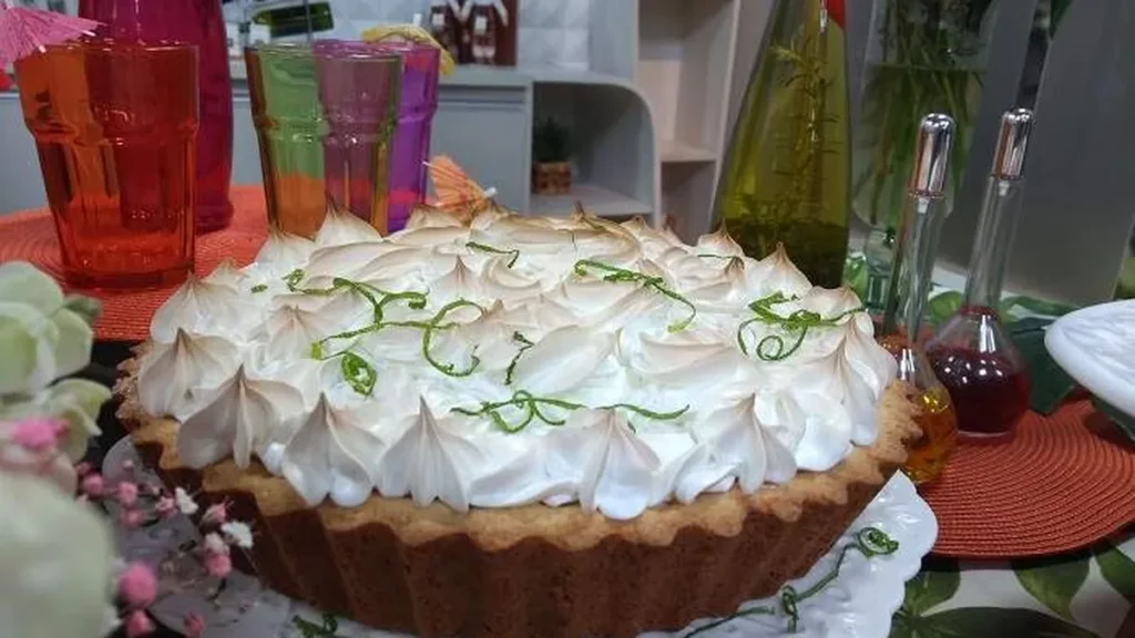 Imagem culinaria doce do artigo Torta merengada com o chef Roberto Augusto!