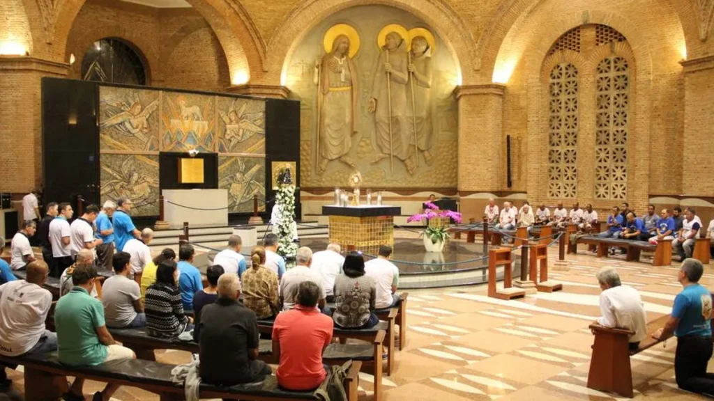 Imagem Terco dos Homens 2018 Vigilia Capela do Santissimo 6 do artigo Em Aparecida, conheça as Capelas do Santuário Nacional