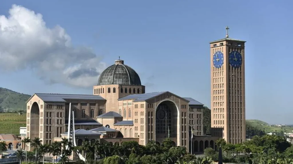 Imagem Santuario Nacional de Aparecida Basilica do artigo Conheça a história da construção do Santuário Nacional de Aparecida