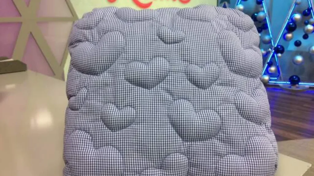 Imagem Almofada com coracao em relevo do artigo Almofada com coração em relevo!