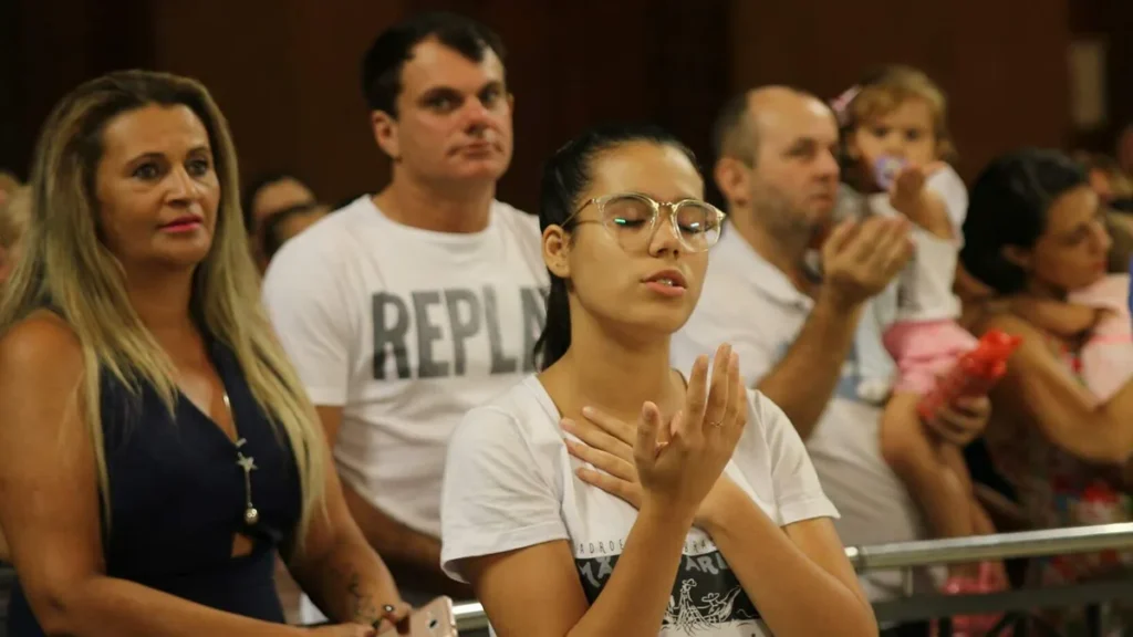 Missa da Juventude nos convida a compreender e anunciar a Palavra de Deus