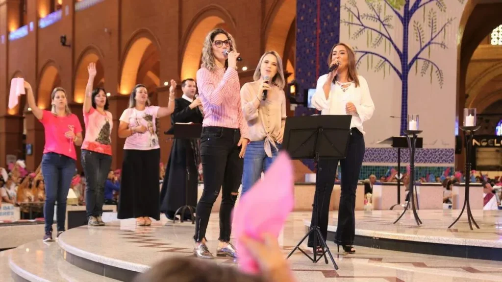 Imagem Missa Solene Terco das Mulheres 2020 do artigo Aprenda o Hino do Terço das Mulheres para cantar na Romaria!