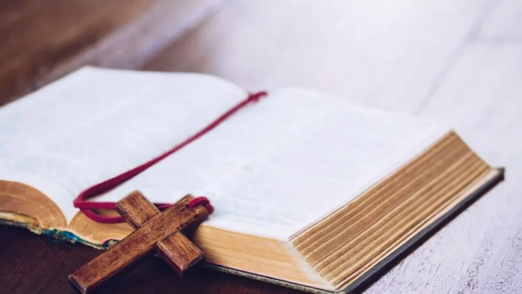 Imagem biblia e quaresma do artigo 12 versículos para a sua Quaresma ser melhor