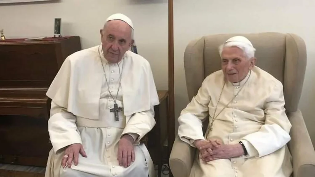Imagem francisco e bento do artigo Francisco visita Bento XVI