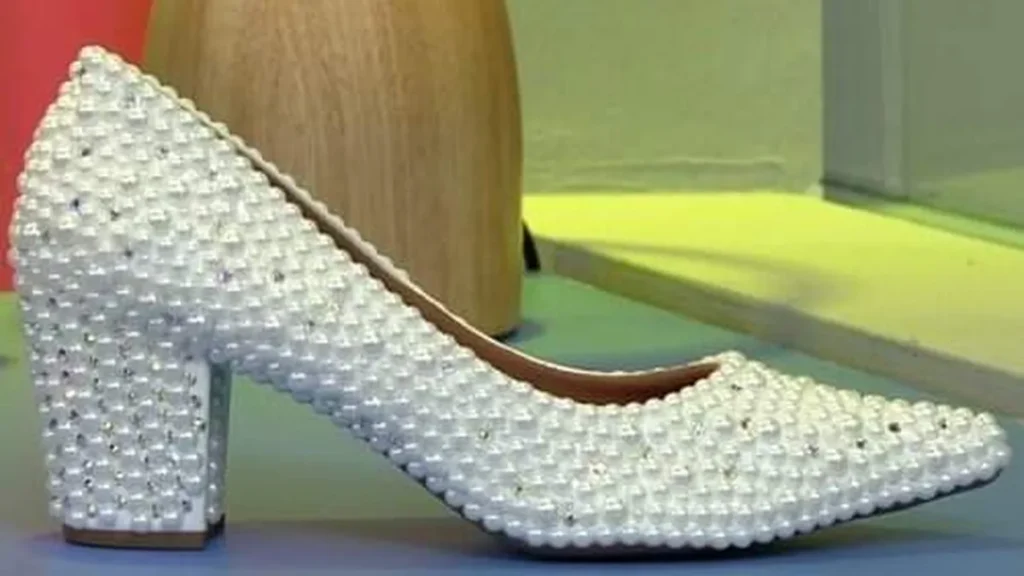 Imagem sapato de noiva do artigo Sapato de noiva customizado por Irani Rocha