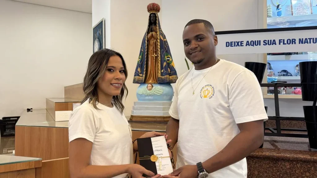 Imagem Lara e Otavio casal convite casamento Nossa Senhora do artigo Um convite à Nossa Senhora