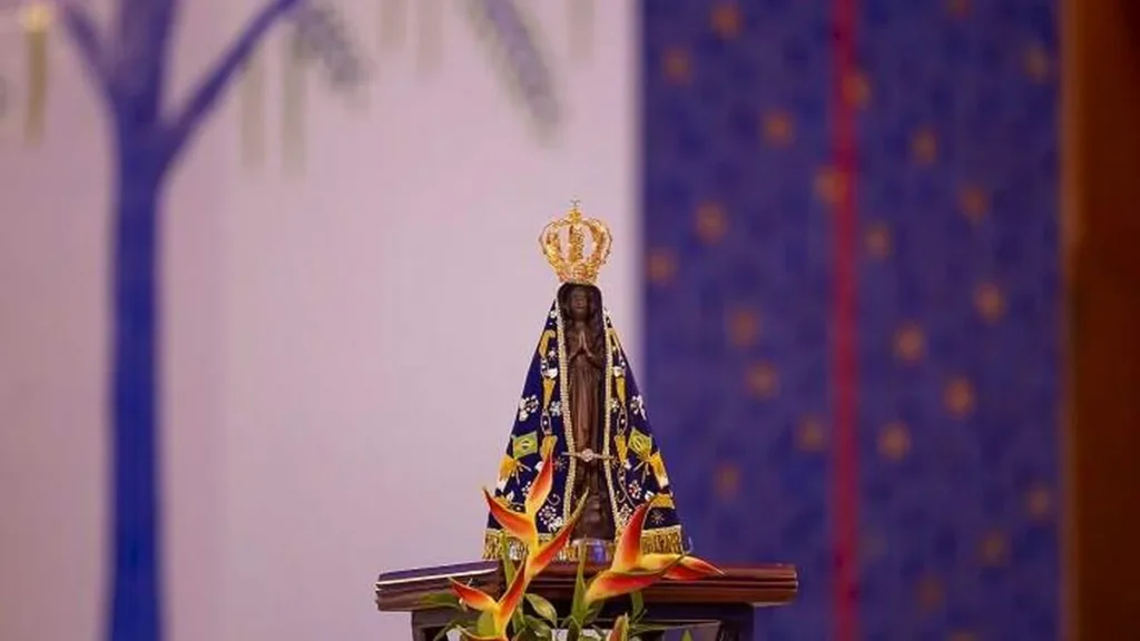 Imagem de Nossa Senhora durante a Festa da Padroeira