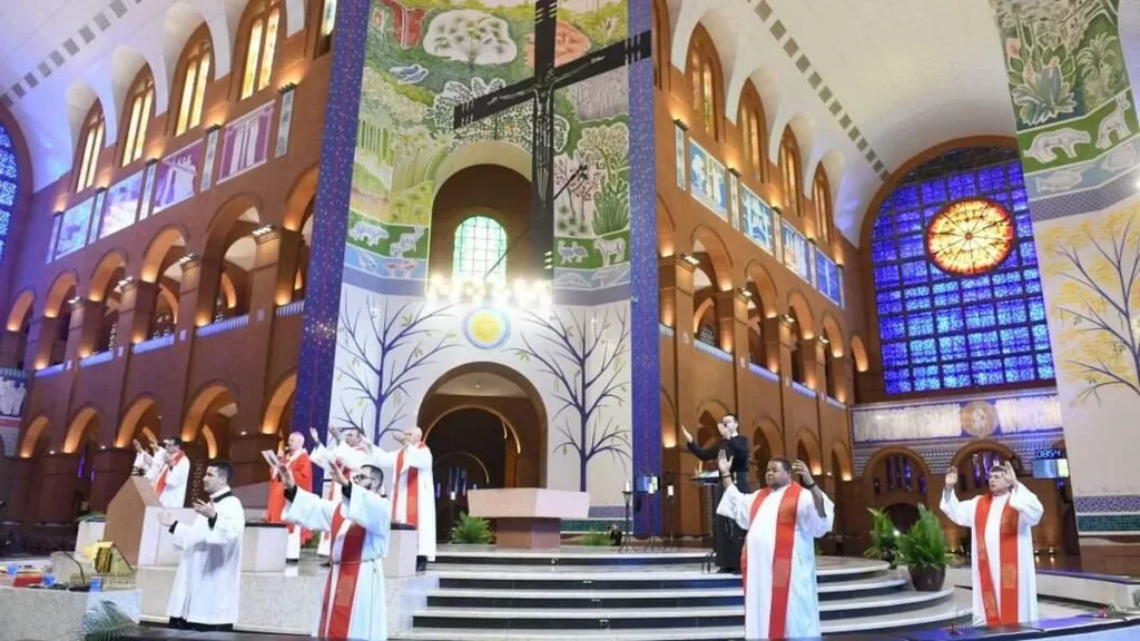 Celebração do Domingo de Ramos na Casa da Mãe Aparecida.