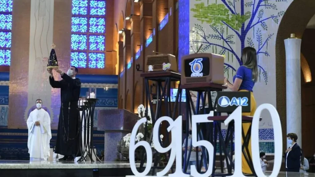 Imagem Aniversario Rede Aparecida de Comunicacao 2020 do artigo Ação de graças pelos meios de comunicação da Mãe Aparecida