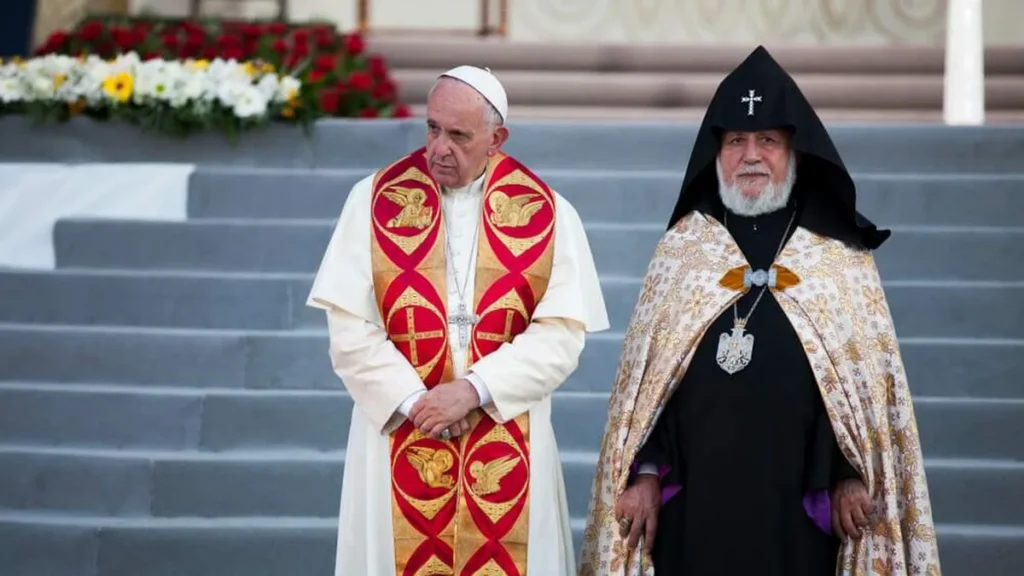 Imagem papa francisco e patriarca ortodoxo unidade ecumenismo do artigo Uma data para refletir a unidade da família humana