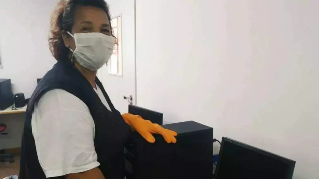 Imagem colaboradora cas do artigo De beneficiária a colaboradora: Conheça a história de Ana Maria
