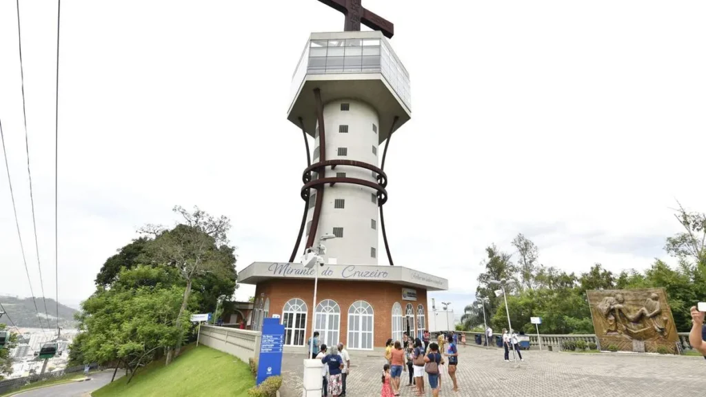 Imagem Morro do Cruzeiro destaque do artigo Morro do Cruzeiro: colina de oração na cidade da Mãe Aparecida