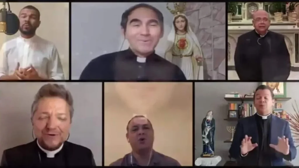 Imagem padres cantores do artigo Padres lançam clipe cantando famosa música de Padre Zezinho