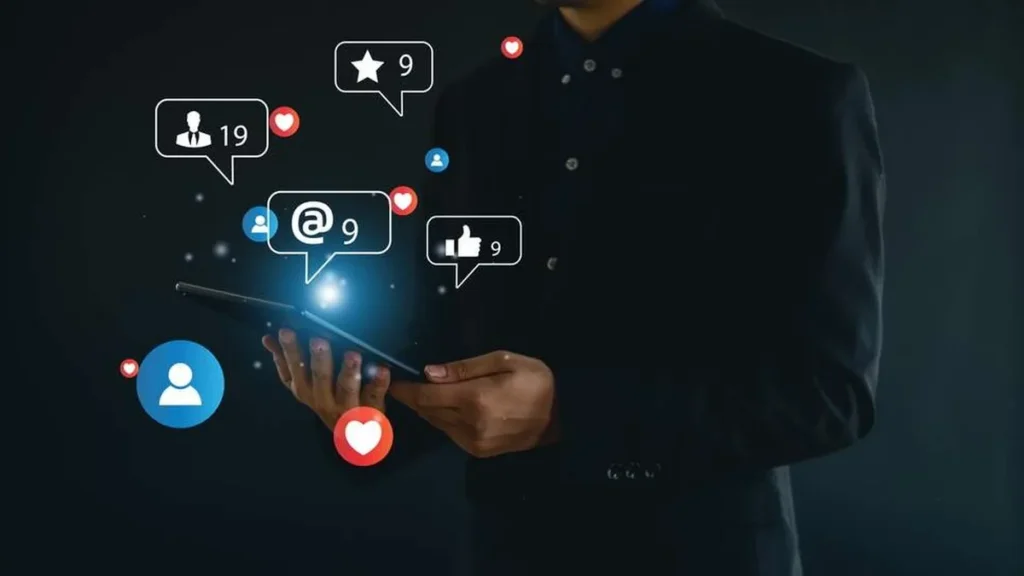 Imagem simbolos de redes sociais do artigo Oração do Profissional de Comunicação