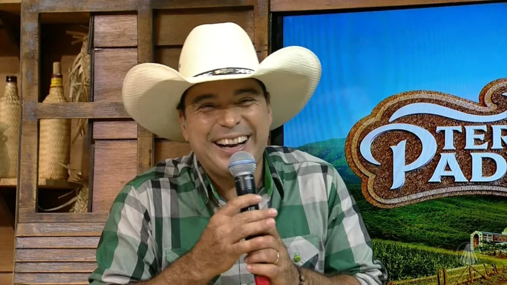 Kleber Oliveira apresentando o Terra da Padroeira
