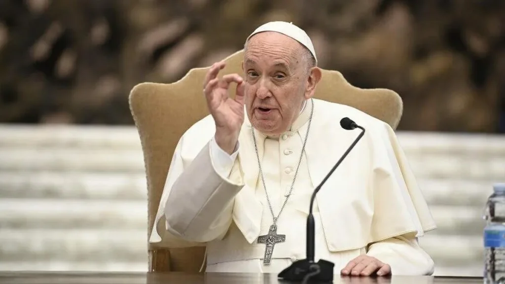 Imagem Papa Francisco do artigo 8 vezes em que o Papa Francisco defendeu a liberdade de imprensa e o jornalismo