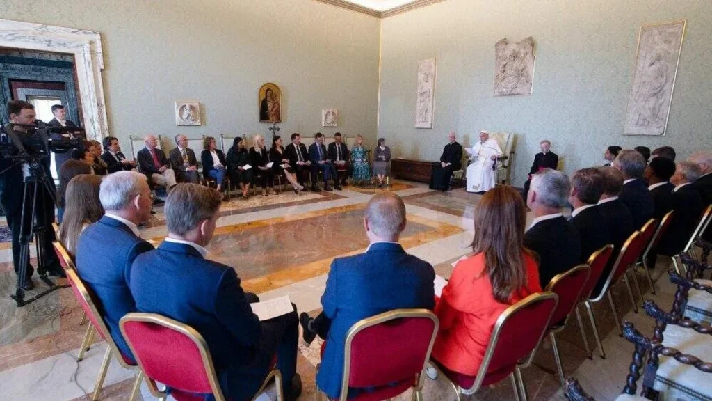 Imagem Papa audiencia Ceos do artigo Papa recebe CEOs e diretores e clama: “incluam os pobres nas empresas, para bem de todos”