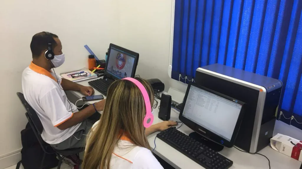 Imagem Radio Musicas do artigo Rádio interna faz sucesso entre beneficiários no CAS Santíssimo Redentor