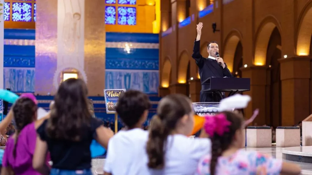 Imagem romaria das criancas 2023 do artigo Como deve ser a Santa Missa com crianças?