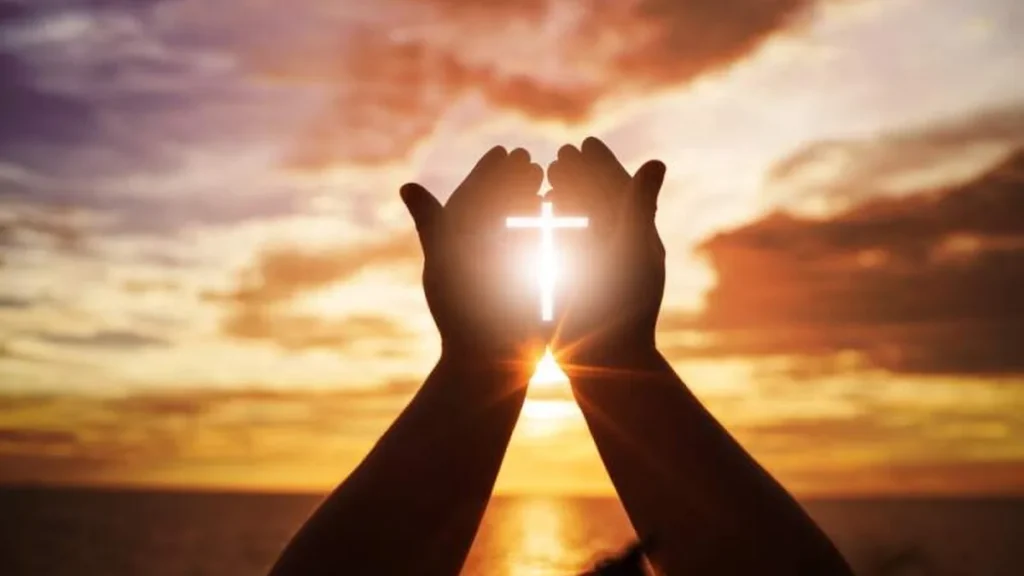 Imagem shutterstock fe rezar do artigo 70 meditações para cultivar a espiritualidade no cotidiano