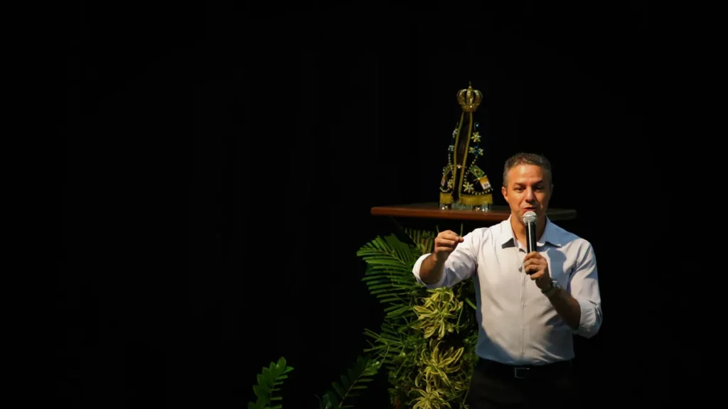 Retiro Quaresmal com Padre Camilo: Fotos: Eduardo Gois/A12