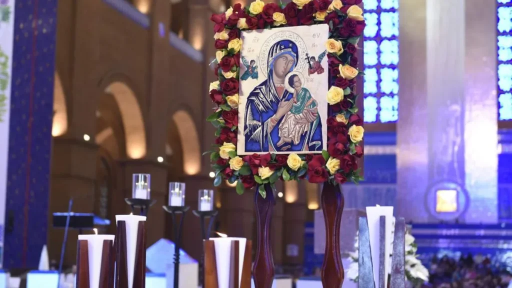 Oração convida a se colocar diante do ícone para contemplar a face de Deus