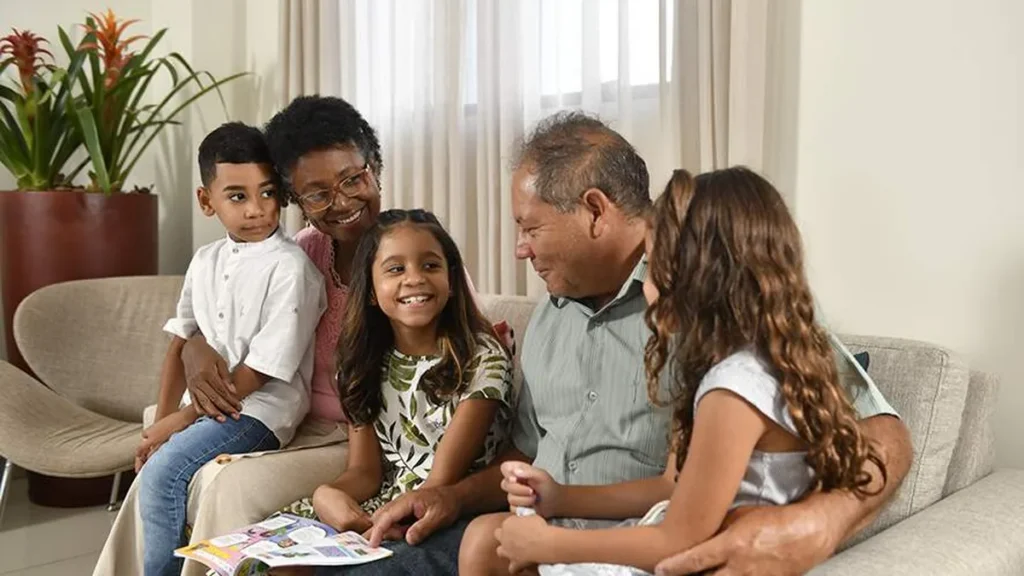Imagem RDA Jul22 De familia para familia do artigo Devotos Mirins e Jovens de Maria: projetos do Santuário Nacional que auxiliam na formação dos filhos