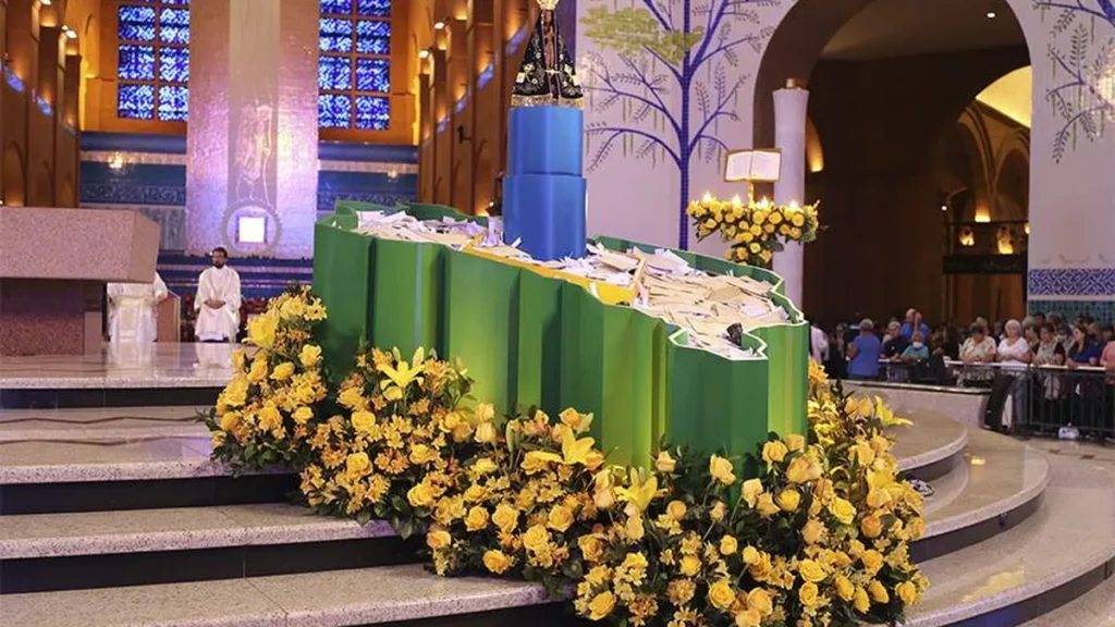 Imagem Aparecida pelo Brasil Jul22 14 do artigo Dia Oracional celebra a Bem-aventurada Virgem Maria, Mãe da Unidade