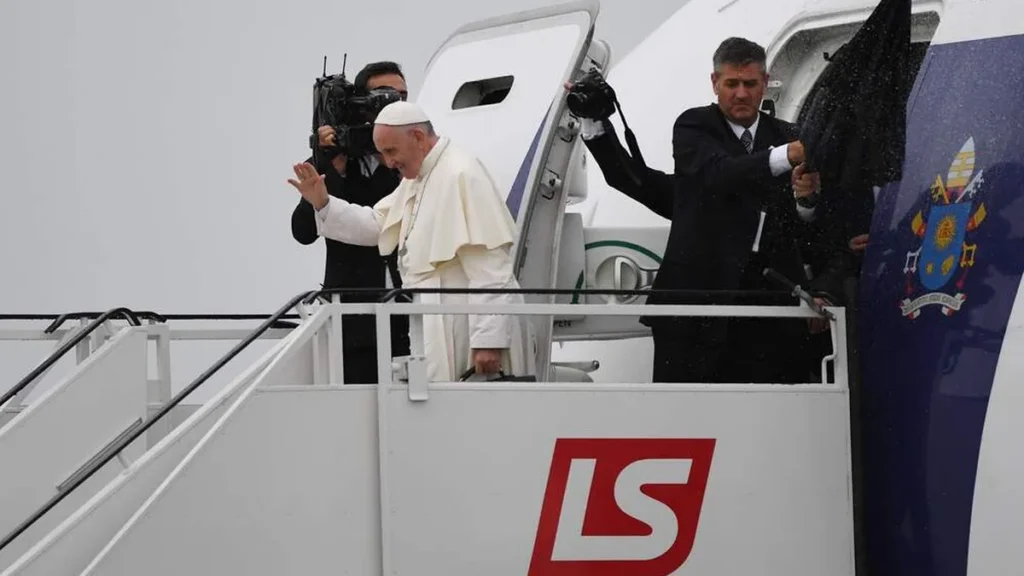Imagem Papa viagem apostolica aviao do papa do artigo 2347b7cc-9582-4d0a-80c2-f0cb3ad1b63e